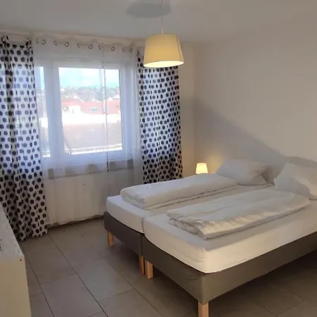 Апартаменты Eleonoras In Stadt Am Park Mit Balkon Inklusive Eigenen Parkplaetzen Vor Der Tuer *